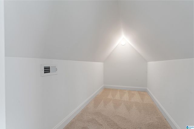 658 LIME CREEK WAY, Chelsea, AL 35043