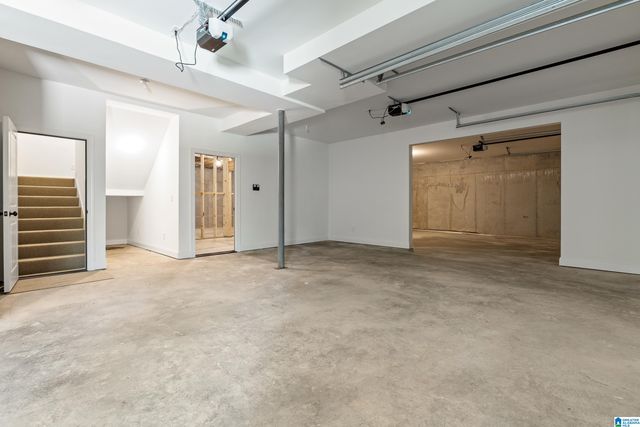 658 LIME CREEK WAY, Chelsea, AL 35043