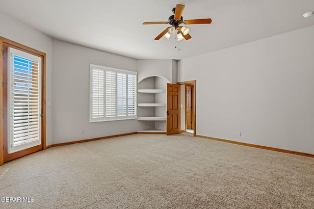 1240 CALLE LAGO Drive, El Paso, TX 79912