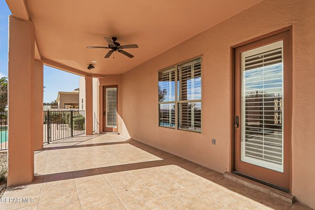 1240 CALLE LAGO Drive, El Paso, TX 79912