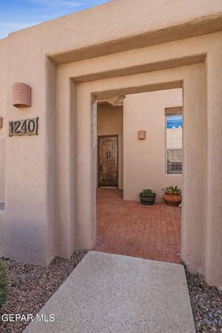 1240 CALLE LAGO Drive, El Paso, TX 79912