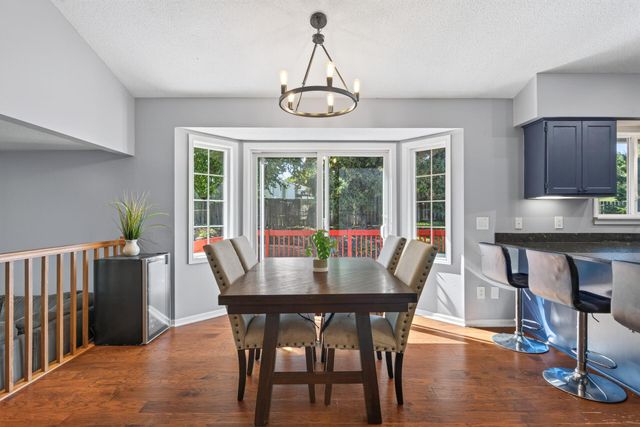 16025 Grove Trail, Lakeville, MN 55044