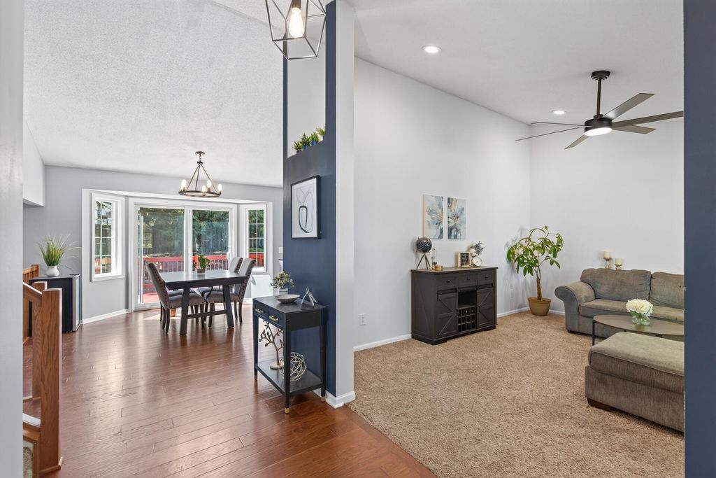 16025 Grove Trail, Lakeville, MN 55044 — photo 5