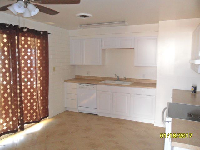 11363 N 113th Avenue, Youngtown, AZ 85363