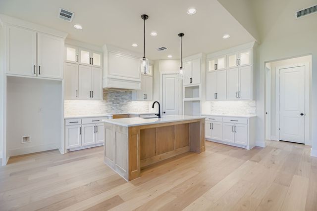 4813 Strada Street, Celina, TX 75078
