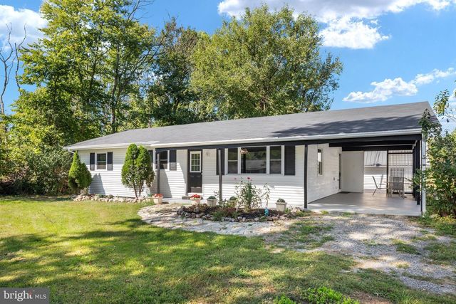 58 SOUTH ST, Kearneysville, WV 25430