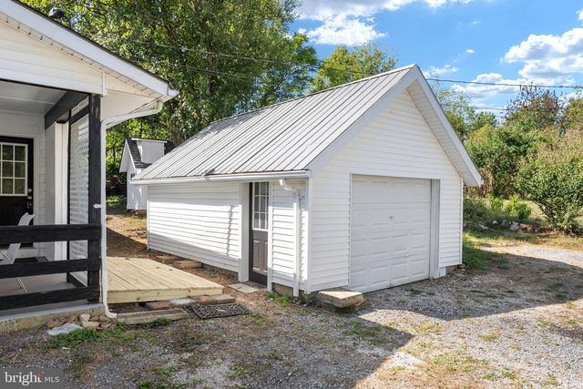 58 SOUTH ST, Kearneysville, WV 25430