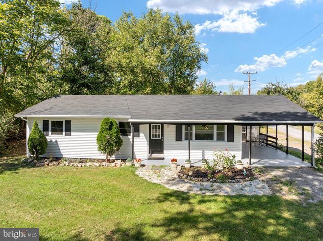 58 SOUTH ST, Kearneysville, WV 25430
