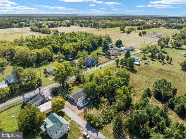 58 SOUTH ST, Kearneysville, WV 25430