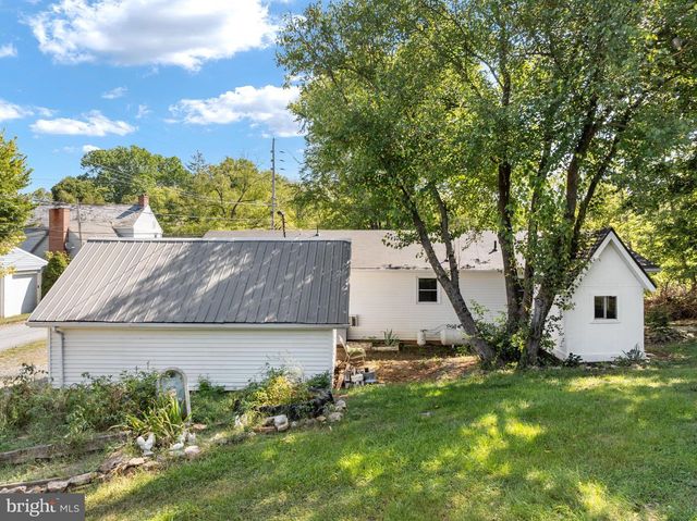 58 SOUTH ST, Kearneysville, WV 25430