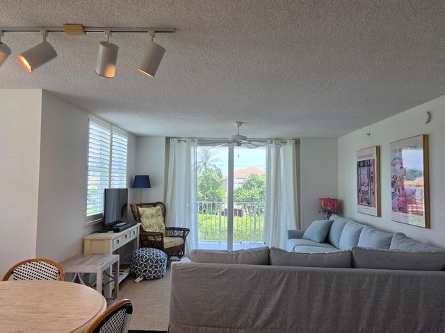3606 S OCEAN Boulevard 401, Highland Beach, FL 33487