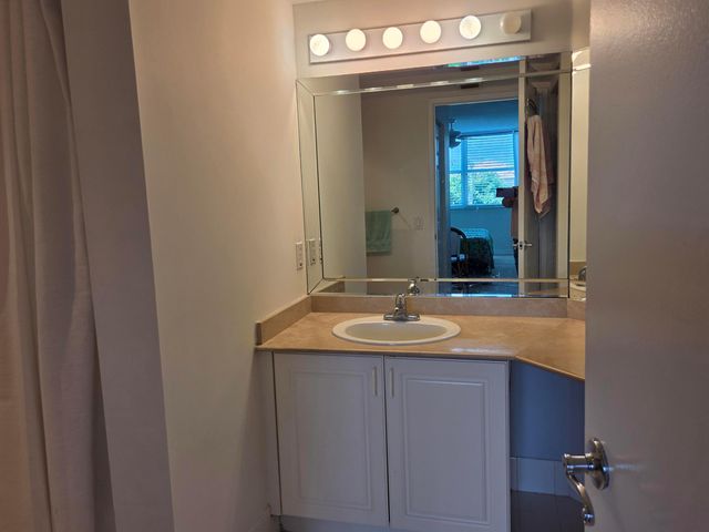3606 S OCEAN Boulevard 401, Highland Beach, FL 33487