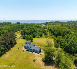 178 Whites Neck Lane, Knotts Island, NC 27950