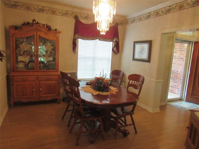 404 County Road 260, Gainesville, TX 76240