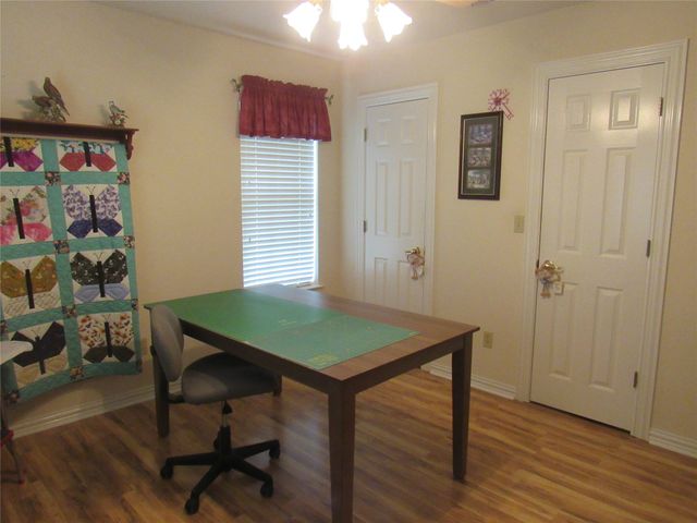 404 County Road 260, Gainesville, TX 76240