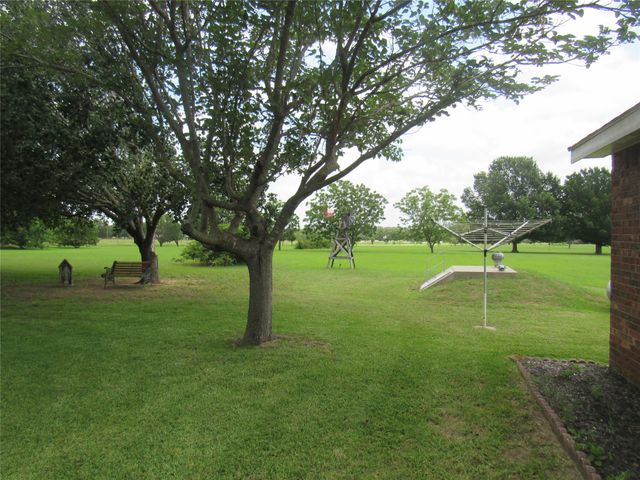 404 County Road 260, Gainesville, TX 76240