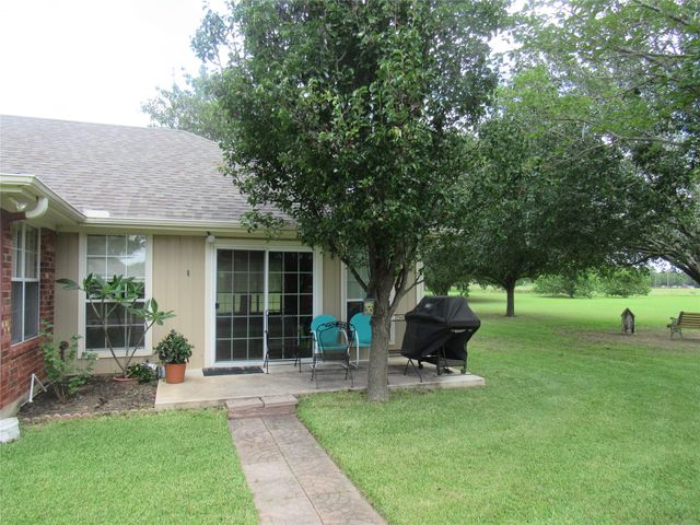 404 County Road 260, Gainesville, TX 76240