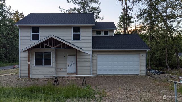 6997 E Bullseye Street, Port Orchard, WA 98366