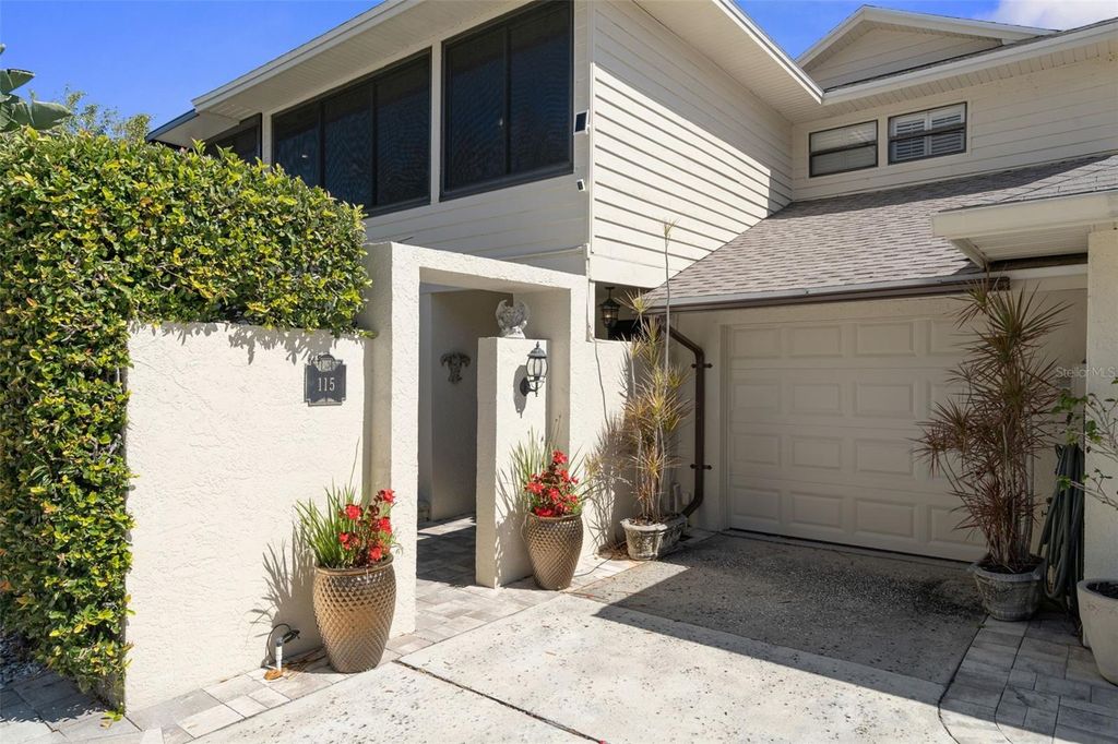 115 COLONY SOUTH DRIVE, Tarpon Springs, FL 34689