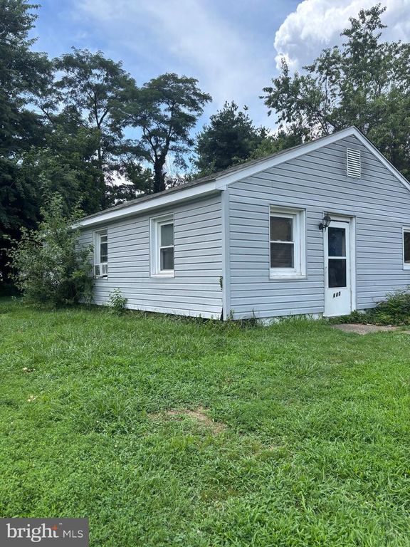 440 MOREHOUSE DR, Wilmington, DE 19801