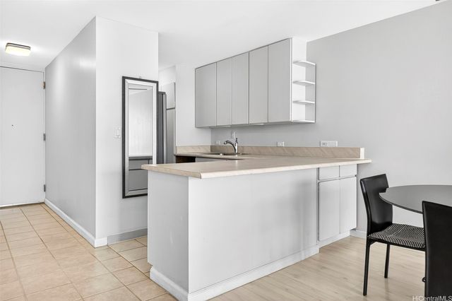 4300 Waialae Avenue A2002, Honolulu, HI 96816