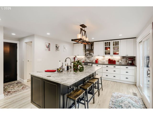 2167 Se MEADOW Ct, Gresham, OR 97080