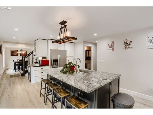 2167 Se MEADOW Ct, Gresham, OR 97080