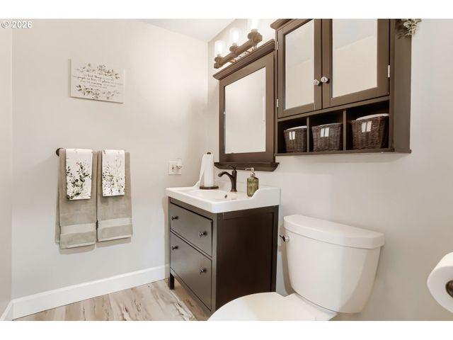 2167 Se MEADOW Ct, Gresham, OR 97080