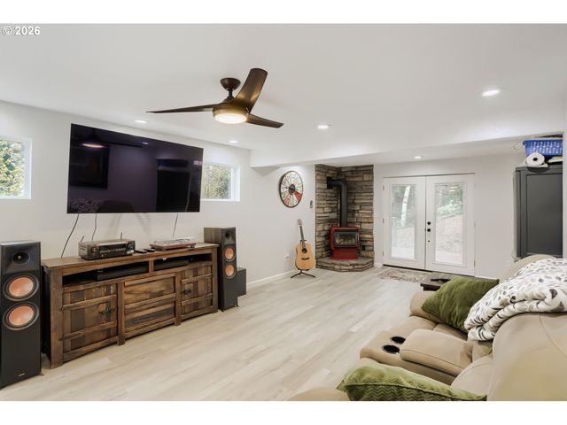 2167 Se MEADOW Ct, Gresham, OR 97080