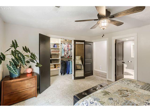 2167 Se MEADOW Ct, Gresham, OR 97080