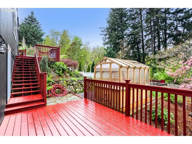 2167 Se MEADOW Ct, Gresham, OR 97080