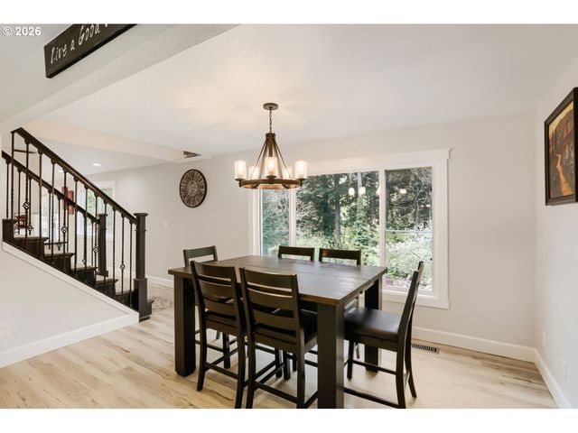 2167 Se MEADOW Ct, Gresham, OR 97080