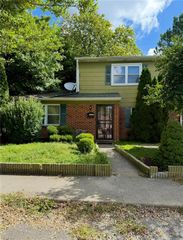 818 Hampstead CT, Virginia Beach, VA 23462