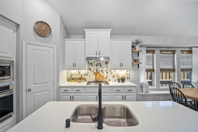 432 Gibbons Creek Trail, Mckinney, TX 75071