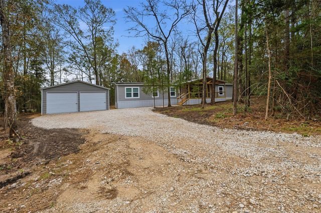 800 Rock Creek Drive, Willis, TX 77378