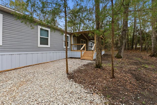 800 Rock Creek Drive, Willis, TX 77378