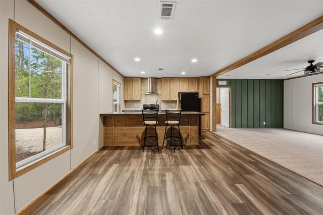 800 Rock Creek Drive, Willis, TX 77378