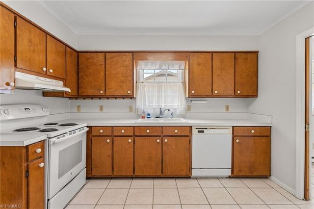 821 Parliament Street, High Point, NC 27265