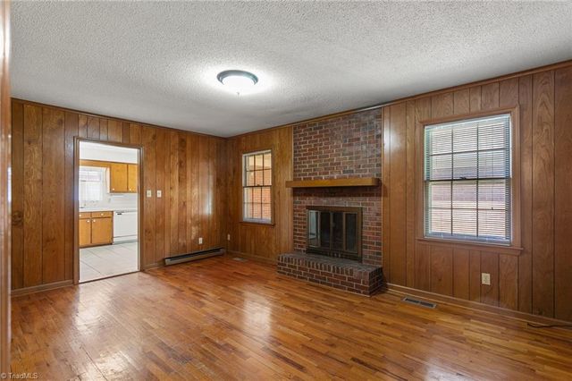 821 Parliament Street, High Point, NC 27265