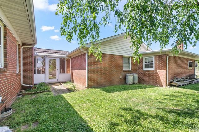821 Parliament Street, High Point, NC 27265