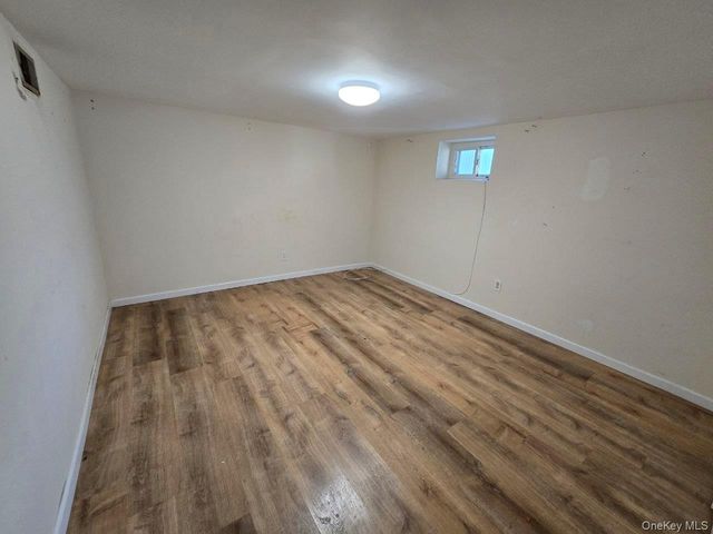 462 S 3rd Avenue, Mount Vernon, NY 10550