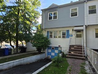 462 S 3rd Avenue, Mount Vernon, NY 10550