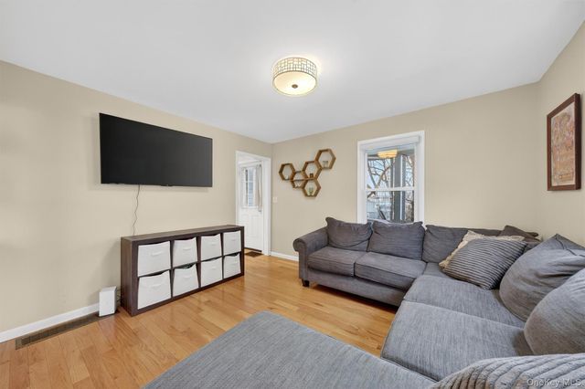 19 Forest Avenue, Ossining, NY 10562