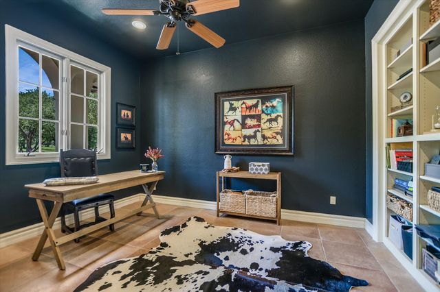 817 Woodcreek Ranch RD, Wimberley, TX 78676
