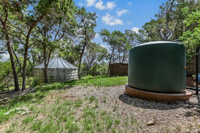 817 Woodcreek Ranch RD, Wimberley, TX 78676