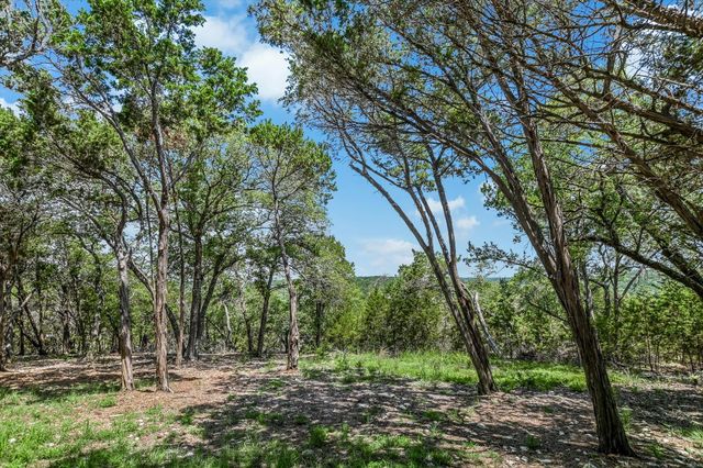817 Woodcreek Ranch RD, Wimberley, TX 78676