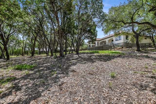 817 Woodcreek Ranch RD, Wimberley, TX 78676