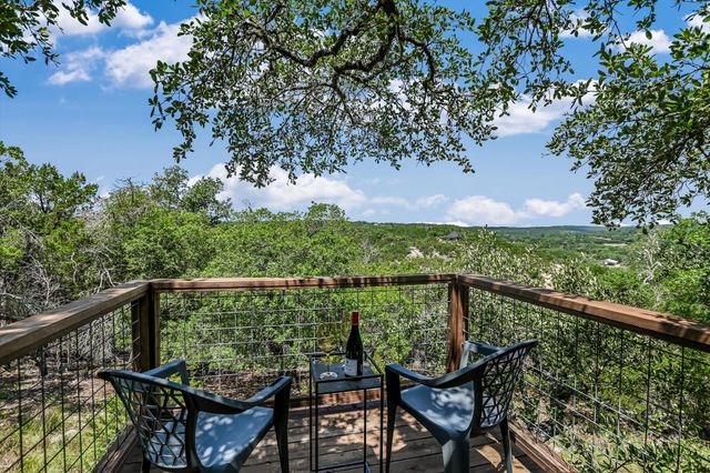 817 Woodcreek Ranch RD, Wimberley, TX 78676