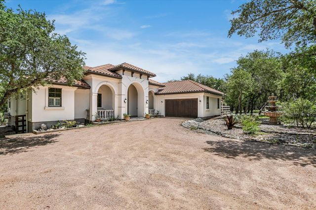 817 Woodcreek Ranch RD, Wimberley, TX 78676