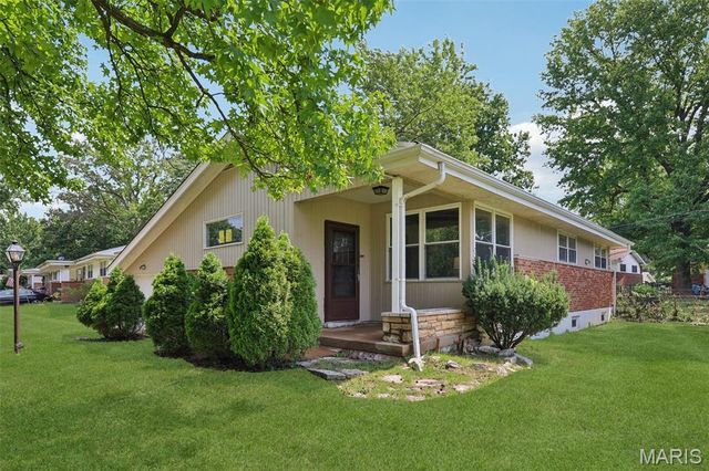 9922 Lanier Drive, Moline Acres, MO 63136